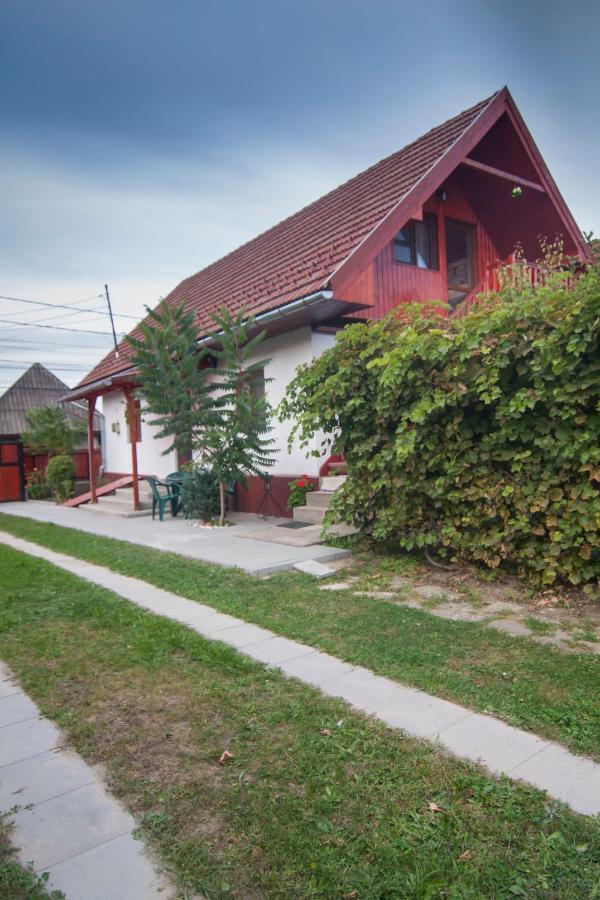Hotel Dobra Haz Covasna Exterior foto